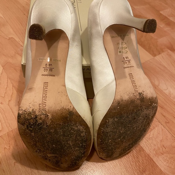 Benjamin Adams London winslet ivory heels size 9 - Picture 4 of 6